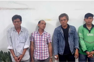 Bắt khẩn cấp nhóm tài xế xe ôm hỗn chiến trước cổng bệnh viện ở quận Bình Thạnh