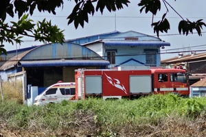 Cháy nổ ở cơ sở keo khiến 1 người chết, 1 người bị thương ở Bình Chánh