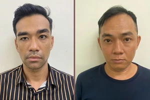 Lộ tài sản khi đổ xăng, người phụ nữ bị 2 kẻ cướp theo dõi, giật đồ