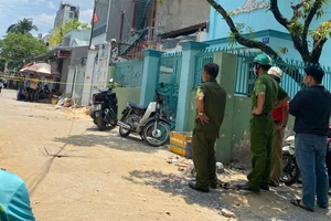 Sập công trình đang tháo dỡ ở quận 12, 1 người chết