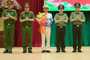 Công an TP.HCM thăng hàm, nâng lương cho hơn 5.000 cán bộ chiến sĩ và chỉ huy