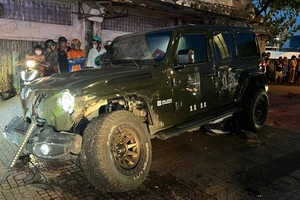 Xe Jeep tông hàng loạt xe máy ở TP.HCM: Hai mẹ con tử vong, chủ xe là chủ quán bar nổi tiếng