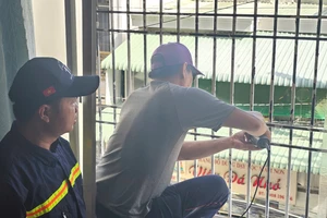 TP.HCM đồng loạt vận động tháo dỡ “chuồng cọp” để mở lối thoát hiểm