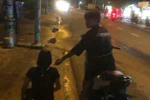 Nam thanh niên cướp giật dây chuyền của người phụ nữ bán dép ở xã Tân Vĩnh Lộc bị bắt