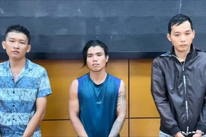 TP.HCM: Giả Công an vào công viên để cướp tài sản, ba thanh niên bị bắt