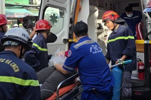 Thiếu nữ 16 tuổi bị cuốn bàn tay vào máy xay thịt ở xã Bình Hưng