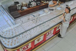 TP.HCM: Nữ giúp việc trộm số vàng hơn 200 triệu đồng rồi thách thức công an