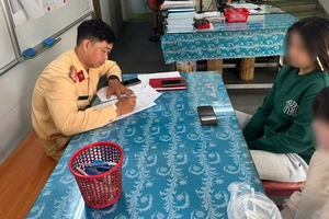 Tịch thu xe SH biển số 56789 vụ 'thiếu nữ buông tay trên cầu Ba Son'