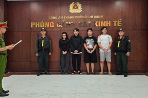 Cách nhóm buôn bán 'khí cười' ở TP.HCM che giấu dòng tiền phạm tội