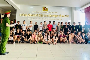 Từ vụ tổ chức sử dụng trái phép ma túy, Công an TP.HCM lần ra đường dây, bắt 36 người