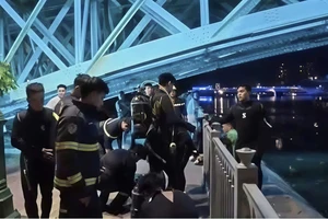 Tìm thấy thi thể hai thiếu niên đuối nước dưới kênh Tàu Hủ