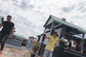 Xã Vĩnh Lộc xác minh vụ rao bán đất nông nghiệp làm mồ mả tự phát