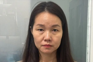 Nhiều du học sinh suýt bị đuổi học vì chiêu lừa tinh vi của nữ giám đốc 