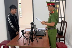 Đánh bạc qua mạng, người đàn ông bị bắt giam