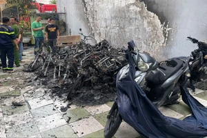 Điều tra vụ cháy nhiều xe máy tại phường Trung Mỹ Tây, TP.HCM