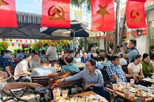 Phường Đông Hưng Thuận gần dân, sát dân qua mô hình 'Cà phê xóm'