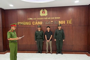 Tạm giam giám đốc công ty làm giả giấy phép xây dựng chiếm đoạt 22 tỉ