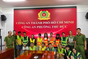 Bắt nhóm người nước ngoài 'bay lắc', lộ đường dây lừa đảo xuyên biên giới