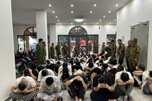 Tội phạm dịch chuyển từ Campuchia sang TP.HCM lập ổ lừa đảo công nghệ cao