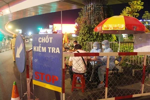 Siết chặt kiểm soát y tế cửa ngõ Tân Sơn Nhất