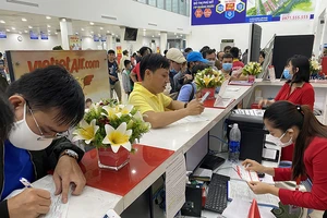 Sân bay Chu Lai đóng cửa trước giờ bão vào