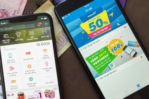 Cửa hàng trưởng lấy 165 triệu đi trả nợ và đánh bạc