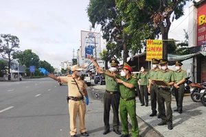 Bộ Công an khen thưởng cán bộ CSGT Bình Thạnh đưa sản phụ đi cấp cứu