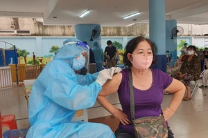 Phú Nhuận hoàn thành cơ bản tiêm phủ mũi 2 cho toàn dân