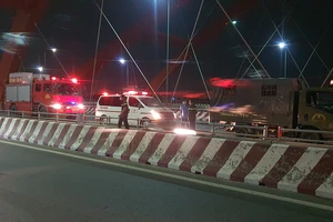 Trắng đêm tìm người để lại xe máy nhảy cầu Bình Lợi mất tích