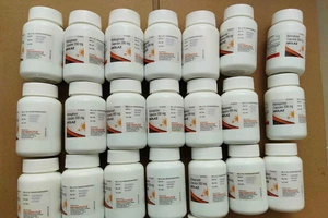 Cục Quản lý Dược yêu cầu xử lý việc lưu hành thuốc trị COVID-19 chưa cấp phép