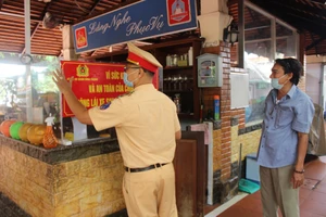 Chủ nhà hàng: 'Khách say mà phản ứng khi bị ngăn lái xe thì sẽ báo công an' 