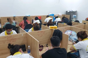 Triệt phá băng nhóm mạo danh ngân hàng để lừa đảo ở Tân Phú 