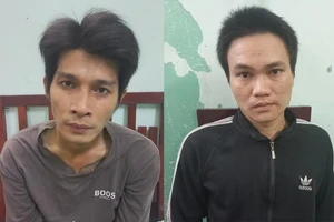 TP.HCM: Bắt giữ hai kẻ mượn xe máy đi giật điện thoại 