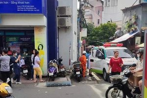 Điện lực TP.HCM thông tin vụ 1 người bị thương khi kéo cáp mạng ở Phú Nhuận