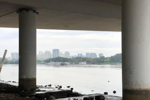 Phát hiện thêm thi thể nam thanh niên ở chân cầu Thủ Thiêm 1 