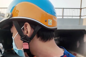 Nhiều người bị dây diều cứa vào cổ khi lưu thông qua hầm chui tại TP.HCM