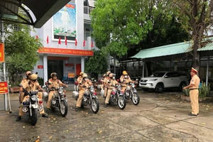 CSGT ra quân đảm bảo giao thông ở các điểm nóng, cửa ngõ TP.HCM