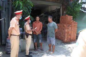 CSGT TP.HCM xử phạt hơn 5.000 ô tô, xe khách vi phạm sau 1 tháng 