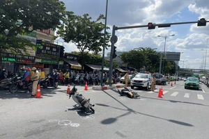 Tìm chủ sở hữu xe máy liên quan tai nạn 1 người chết ở Bình Thạnh