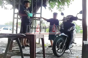 Vụ phá xe trên quốc lộ và một số vấn đề pháp lý