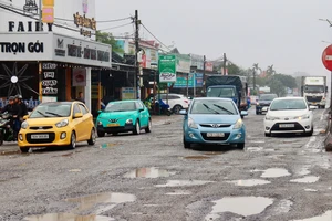 Khắc phục hư hỏng Quốc lộ 1 phía Nam tỉnh Quảng Nam trước ngày 15-1