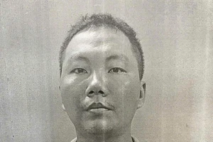 Giả danh shipper chiếm đoạt tài sản rồi đem bán