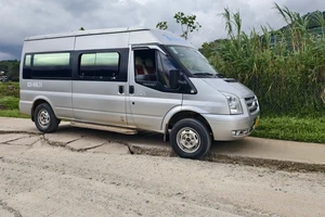 Quảng Ngãi: Tỉnh lộ 672 tan nát, dân thấp thỏm trước mùa mưa bão 