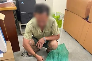 Đang chở 2 con tê tê đi bán thì bị phát hiện