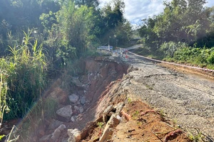 'Thót tim' lưu thông trên tuyến đường phía tây Quảng Ngãi