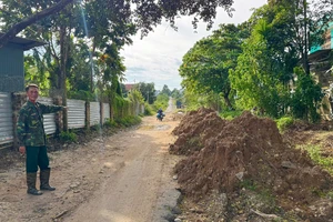 Quảng Ngãi: 5 năm đợi đường Trường Chinh, người dân 'chán không thèm nói'