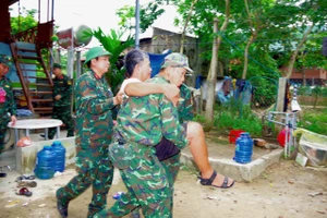 Quảng Ngãi bắt đầu di dời dân tránh bão số 13 