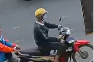 Bắt giữ kẻ giật vé số của người già ở Quảng Ngãi