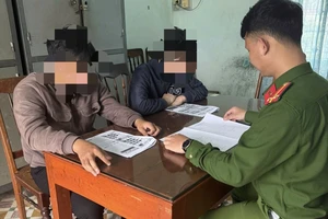 Hai thanh thiếu niên cá cược trực tuyến 1,3 tỉ đồng trong 3 ngày