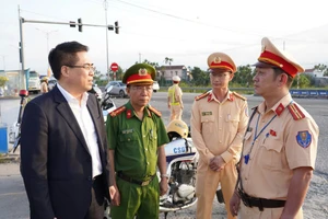 Chủ tịch tỉnh Quảng Ngãi yêu cầu siết kiểm tra xe khách, xử lý nghiêm vi phạm nồng độ cồn